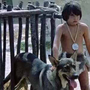 bu gercegi herkes bilmez tarkan filmindeki o meshur cocuk unlu ismin ogluymus RZ8sZDnh