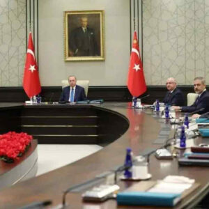 tum gozler yuksek askeri surada LfWHkJCJ