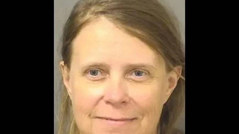 trumpin esiyim diyerek konutuna girmeye calisan kadin tutuklandi zEzNNhDM