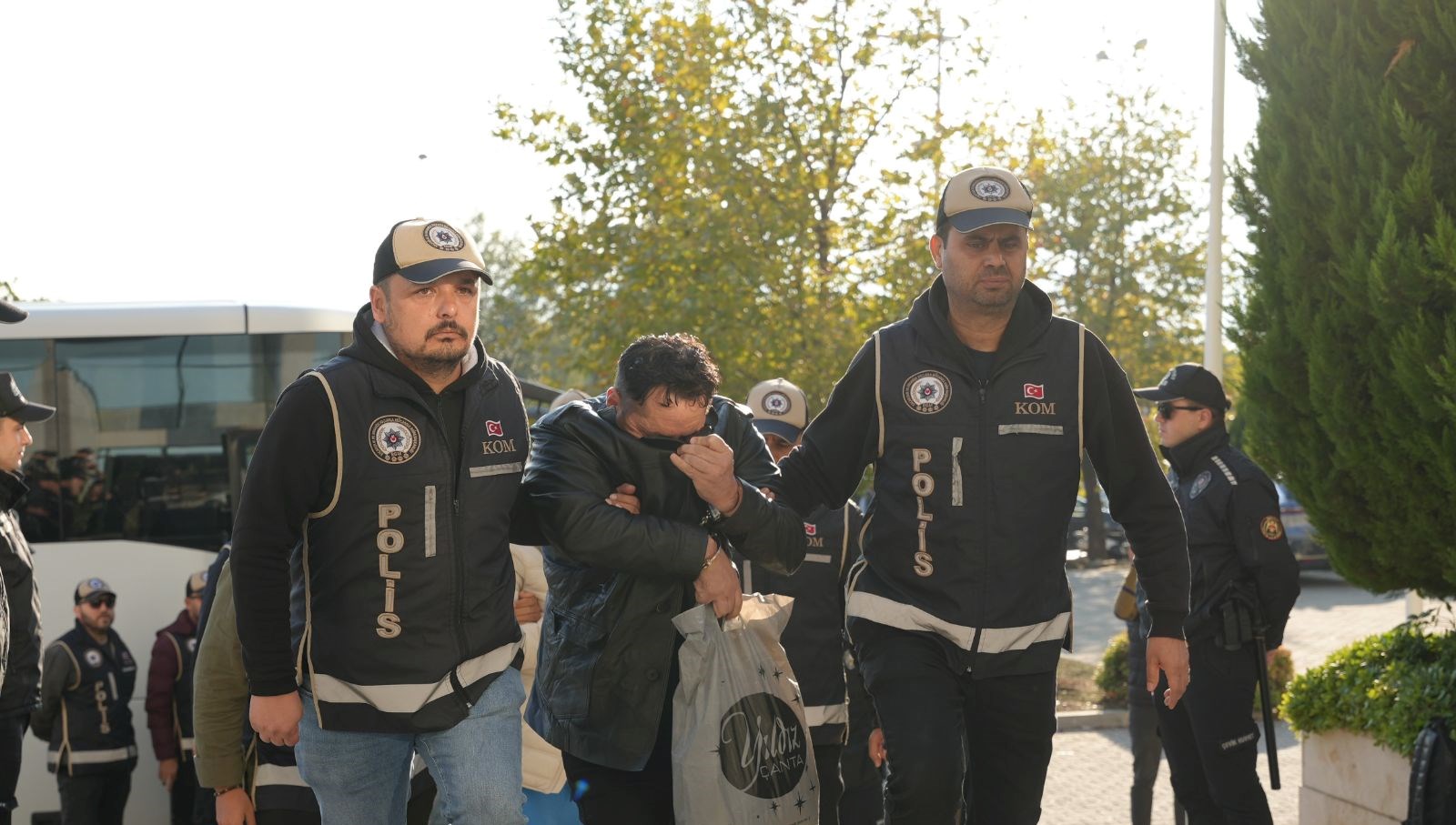 sahte alkol testi sebekesinin 5 uyesi tutuklandi r1XfMzBF