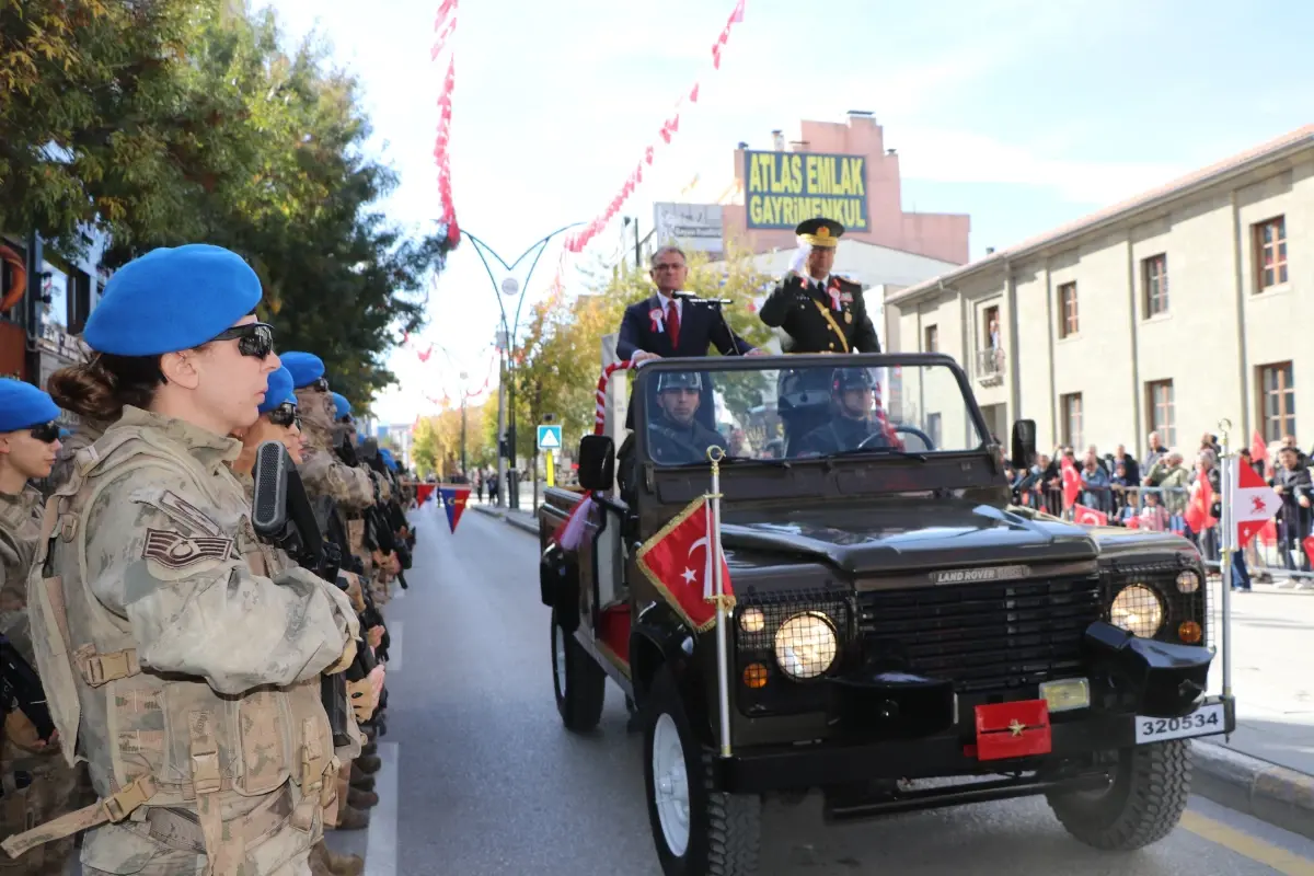 VAN’da 29 Ekim Coşkuyla Kutlandı