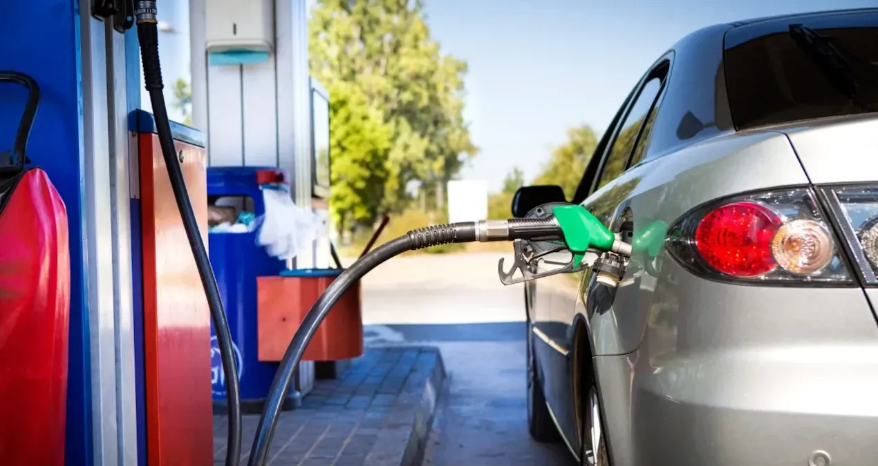 Başına geleceklerden habersiz nakit para ile ödedi hayatı kabusa döndü: 9 aydır otomobiline benzin alamıyor