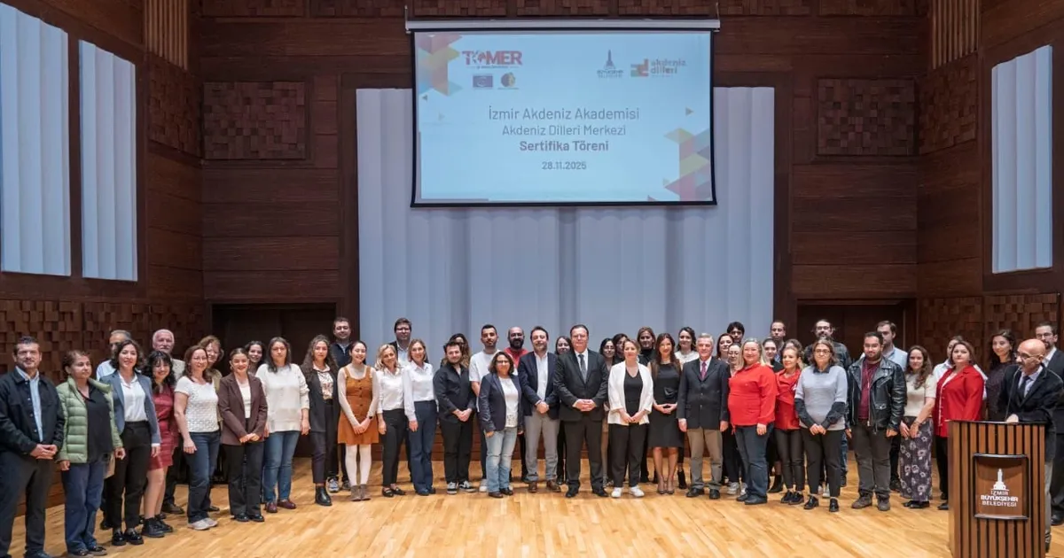 İzmir’in çok dilli ve çok kültürlü yapısında sertifika coşkusu