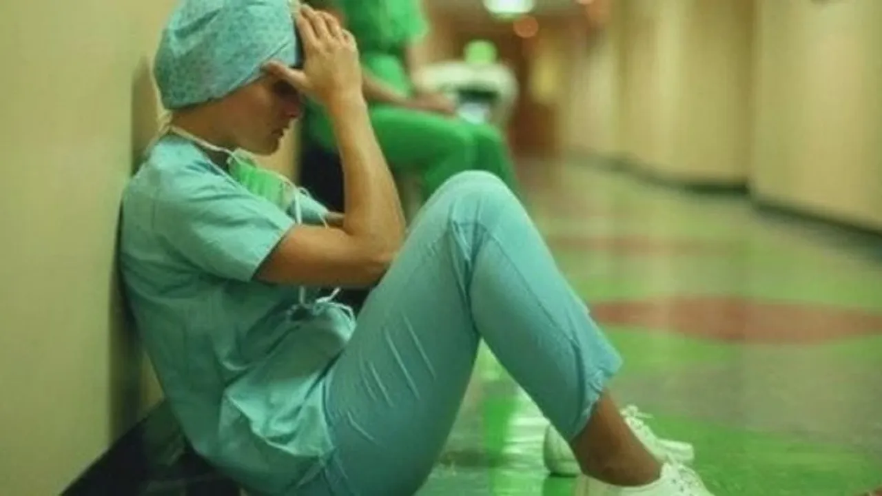 Şehir Hastanelerinde Hemşire Yetersizliği Alarm Veriyor: Servislerde İş Yükü Artıyor